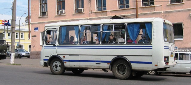 Bussi Tihvin�ss�
