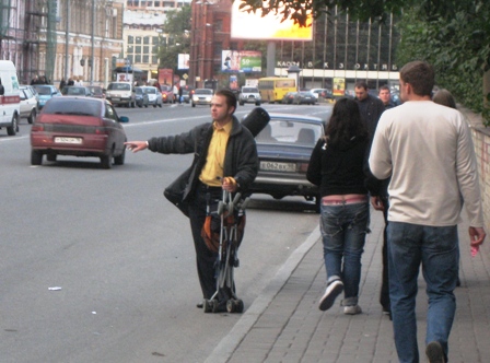 Ven�l�inen taksin mets�stys